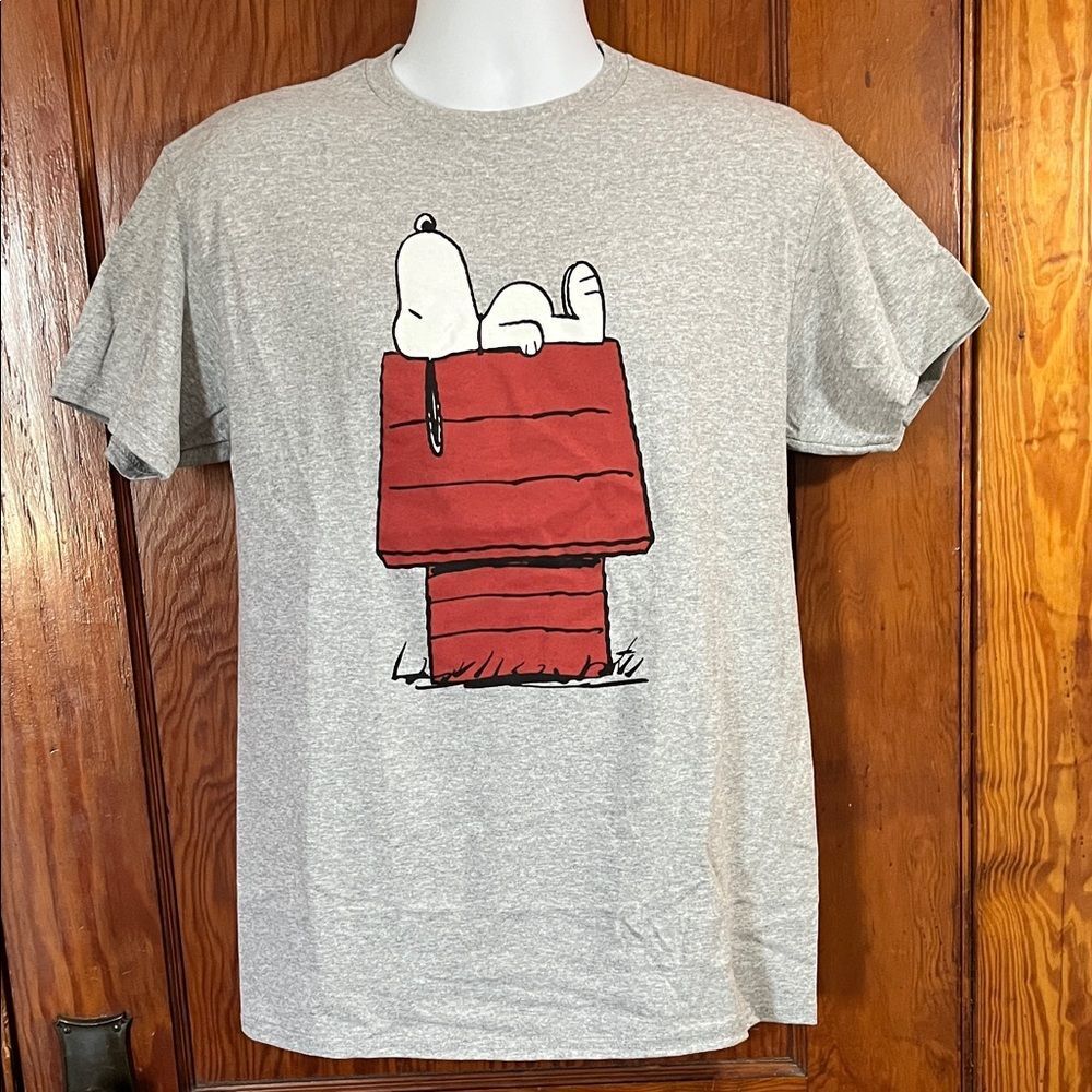 Hybrid Apparel Gray Snoopy Short Sleeve Tee